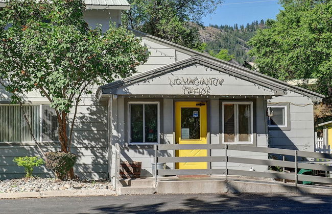 Idle A While Cabins - Photo 2