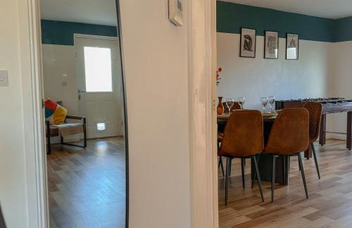 Perfect Booking 3 Bed Home in Central Bracknell - Foto 29