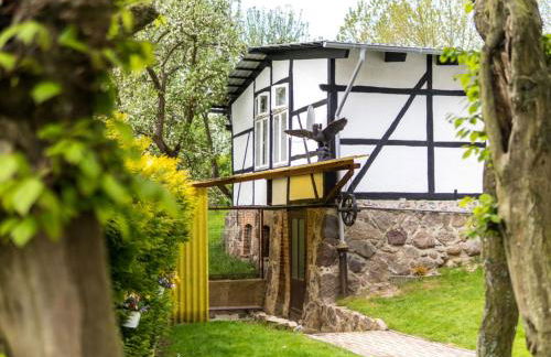 Family-Friendly Home with Garden - Foto 40