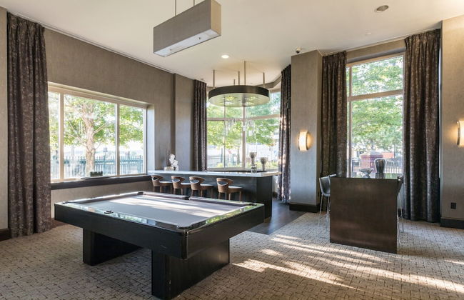 Bluebird Suites near Newport Center - Foto 41