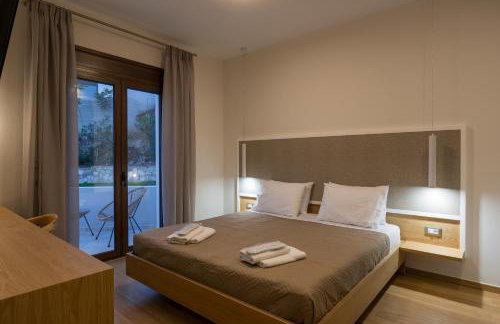 Villa Wisdom - Elegant & Homely with Pool, Galatas - Photo 10