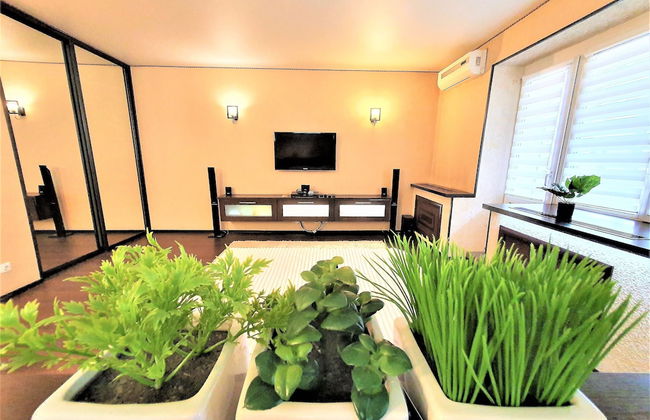 Megapolis Apartments on Arsenalnaya 4A - Photo 7