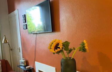 Characterful Edinburgh 1BR, Private Deck, Leith & Walk to City Centre - Foto 13