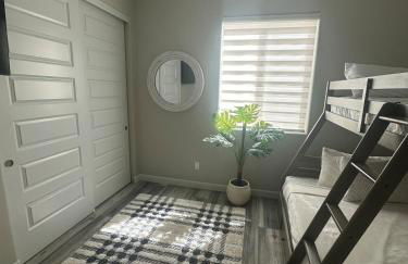 Beautiful New construction home - New Pool & Spa! - Foto 35