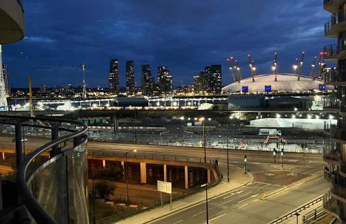 High Floor Modern 1BR Stunning Views Balcony AC Free Parking - Foto 45