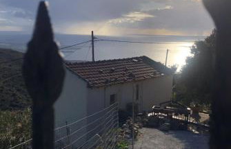 ARETI Sea View Mountain Cottage - Foto 35