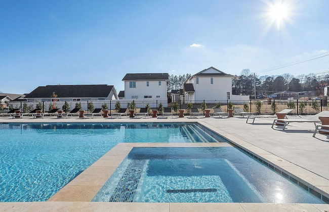 Landing Apartments Huntsville - Photo 1