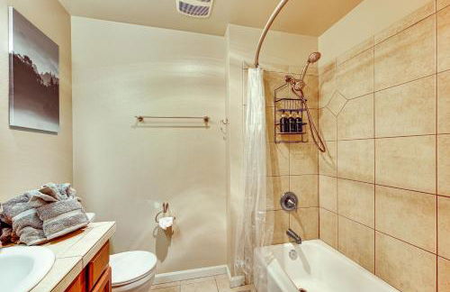 4 Mi to Dtwn, Commuter-Friendly Apt in Tacoma - Foto 16