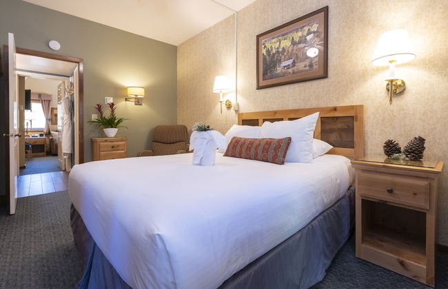 Olympic Village Inn - Photo 9