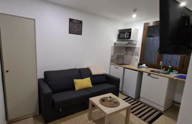 Studio bien équipé et indépendant avec véranda commune - Foto 2