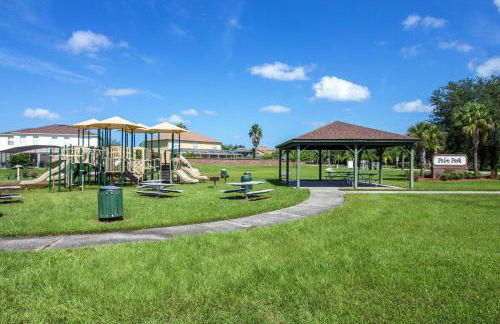 South Facing Pool with Lake View - Ideal for Families & Couples - Foto 34