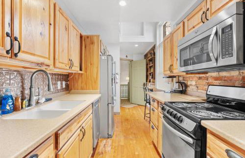 Walk to Water St and River Quaint Saugatuck Apt - Foto 8