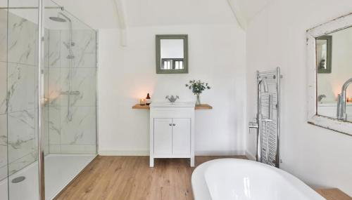 Cozy Beverston Castle Cottage 1 Bed 1 Bath Retreat - By Tempstay - Foto 5