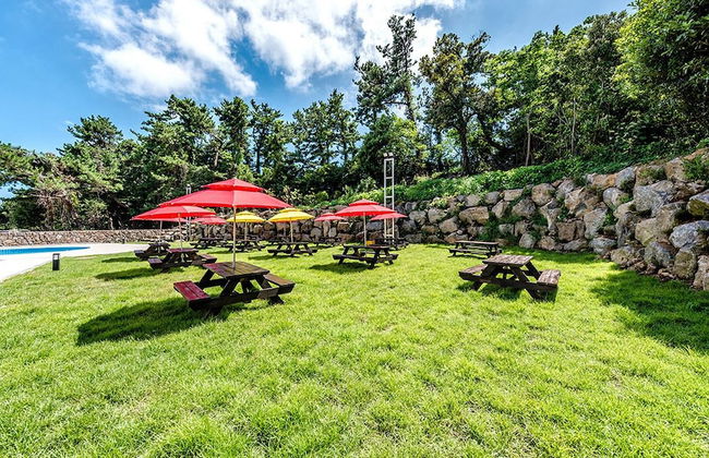 JnB Family Hotel - Photo 79