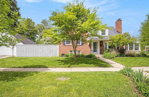 3-Bedroom House Near Notre Dame with Parking - Foto 51