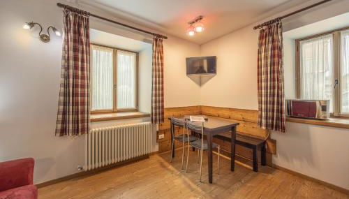 Alla Regia Wellness, con sauna e vasca idromassaggio - Foto 5