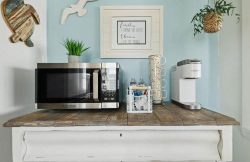 Sunrise at the Beach - 2BR Apt with Scenic Views - Foto 22