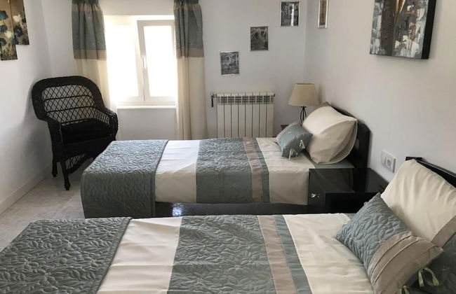 2 Bed-sleeps 4-mtn View-private Pool & Terrace - Photo 5