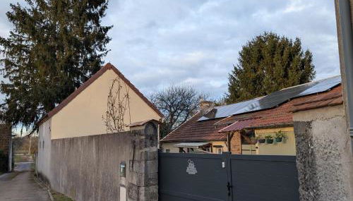 PETIT MAS COSY DU BORD DE LOIRE a 15 MM DU PARC LE PAL - Foto 3