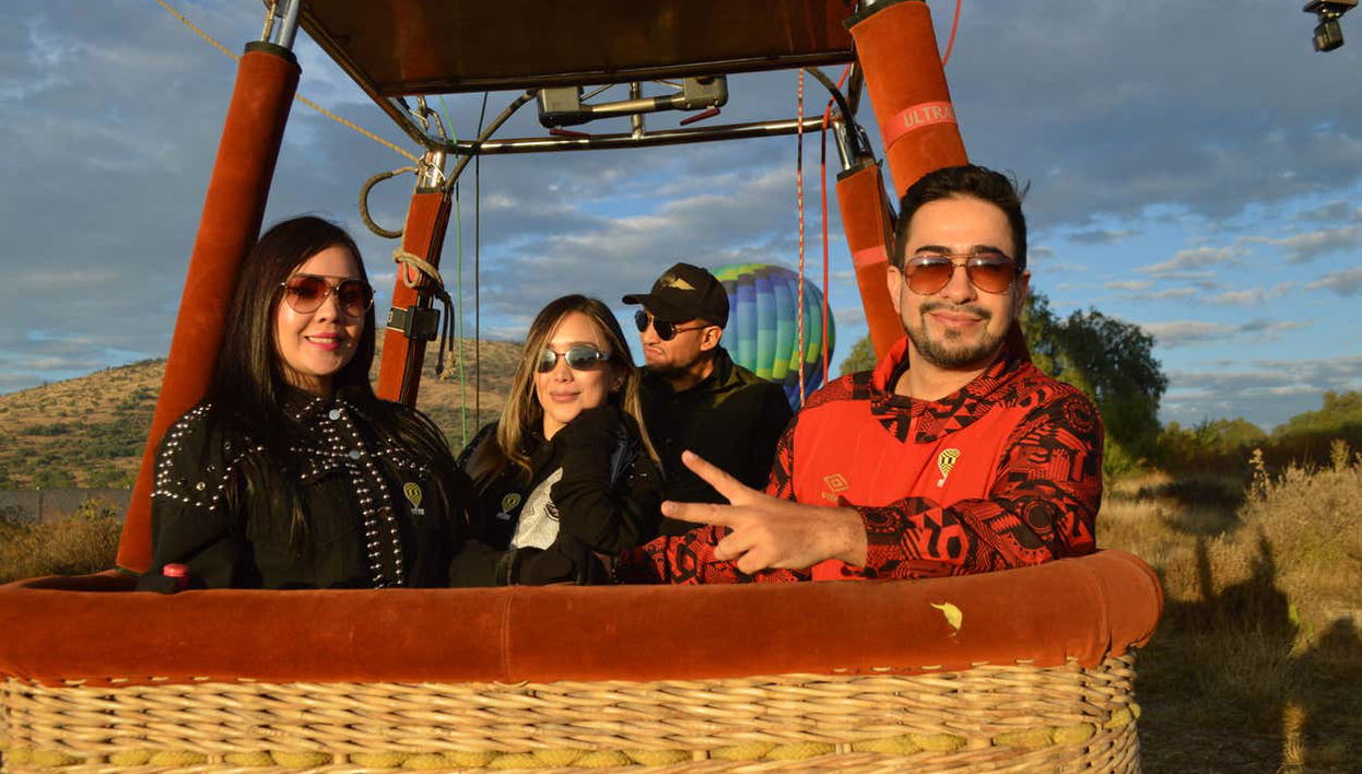 Teotihuacán Hot Air Balloon Ride from Mexico City + Tickets - Foto 1