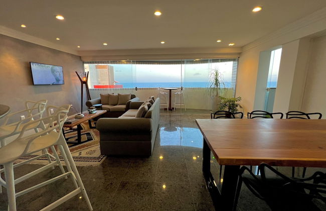 Cobertura vista mar com deck privativo - Foto 17