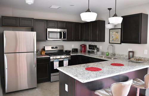 Downtown Aurora River Facing Gem - Foto 7