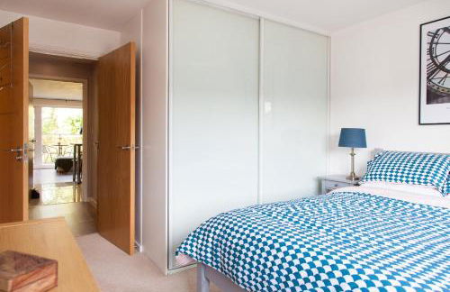 Balcony View, Fitzroy Court, 2 Bed Apartment, 2 Bathroom - High Wycombe - Foto 17