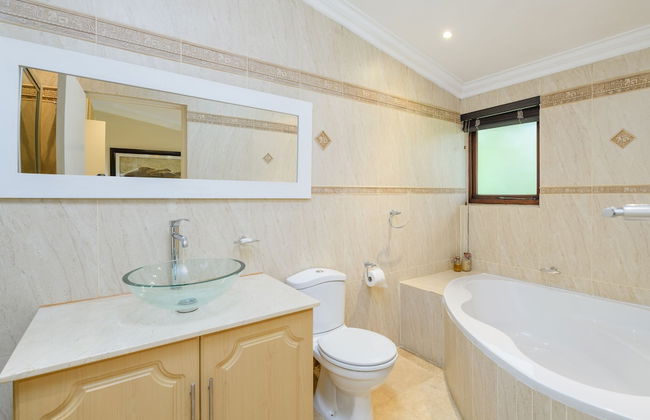 San Lameer Villa 2812 - 4 Bedroom - Photo 16