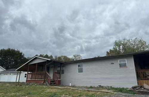 Comfortable 3BR, 2BA Perfect for Families! - Foto 20