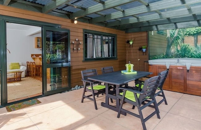 Coastal Chalet Suites - Foto 19