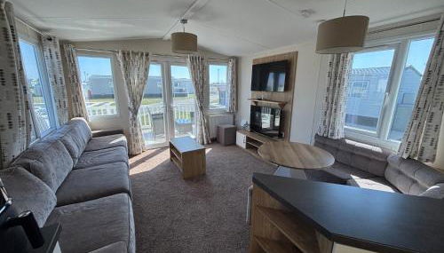 Wildflower Meadows 5 - Golden Anchor - Central Heating, Wi-Fi, bed linen - Meadow Lakes Caravan & Lodge Hire - Foto 4