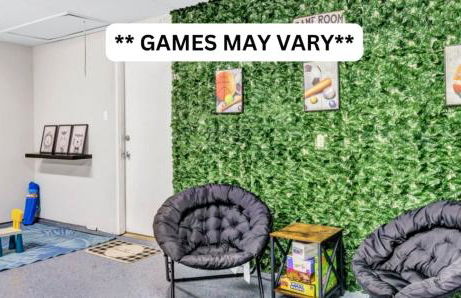 Jacuzzi & Pool House w/Game Room + Fire table - Foto 53