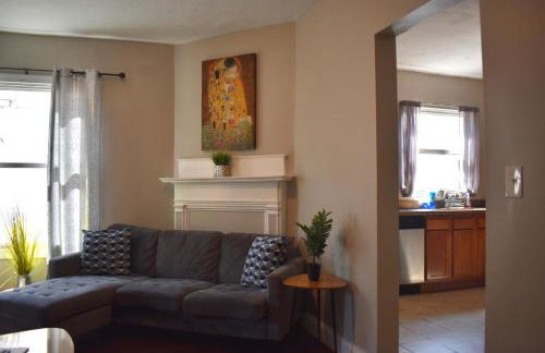 Urban Oasis 4BR Industrial Apartment - Foto 8