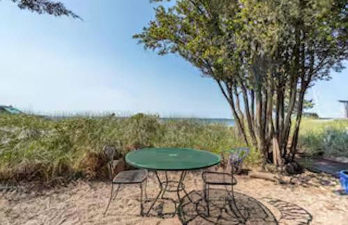 Chill Fire Island Beachfront Cottage with Amazing Bay and Sunset Views, Perfect Location in Fair Harbor - Foto 37