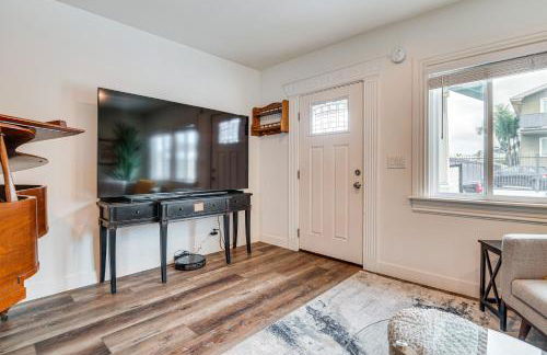 Home 1 Mi to DTLA Room to Work and Relax! - Photo 4