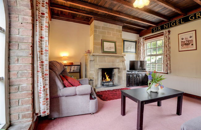 Holiday Cottages and North Star Apartment - Photo 24