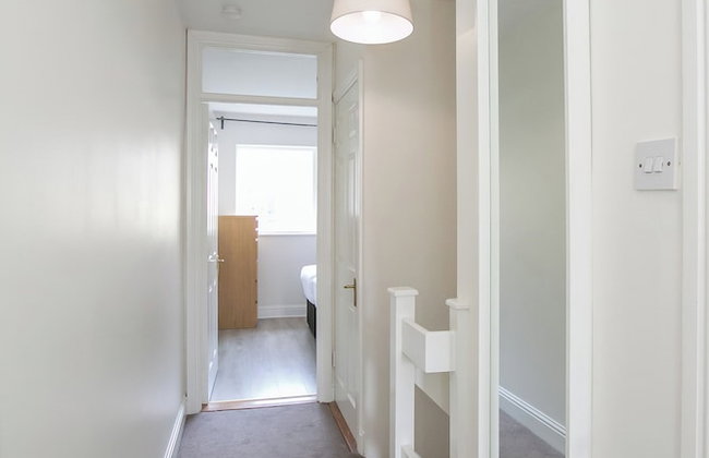 Grand Canal District Apartments - Photo 11