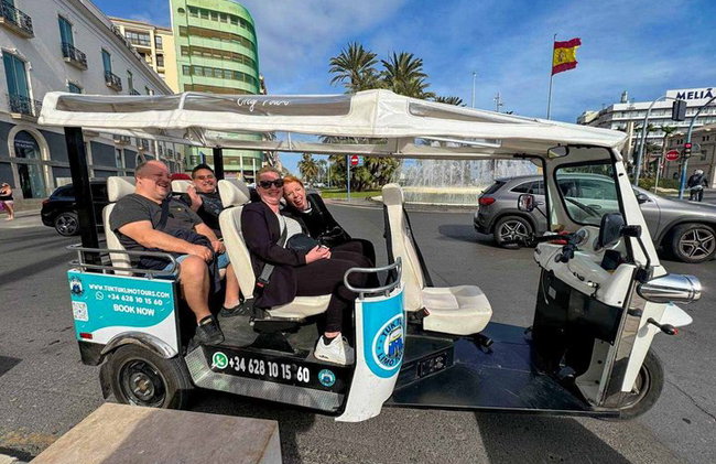 Tuk Tuk à travers la ville Alicante Tour - Photo 13