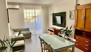 Apartamento a pie de playa con una amplia terraza - Foto 5