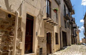 Via Venezia 32 House - Photo 9