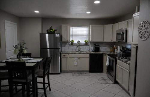 Cozy Retreat near DFW Airport - Entire Home - Foto 38