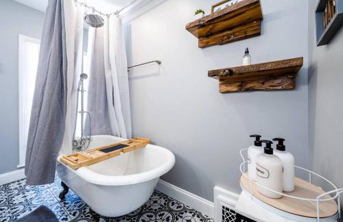 Elm St Retreat - 3 Min walk to Downtown Three Oaks - Foto 18