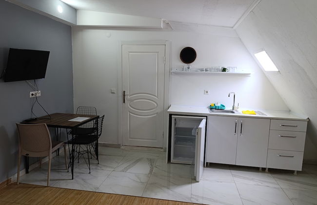 3 House Apart - Photo 53