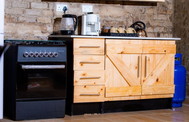 Rustic Luxury Farm Cabin Located in Hwedza - 2031 - Foto 33