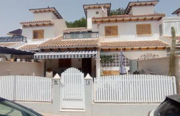 Chalet adosado en RIOMAR-3, urbanización residencial privada - Foto 10