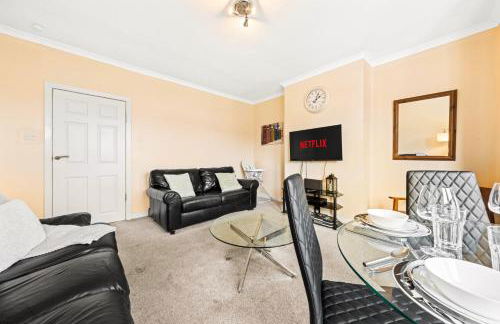 Warm Cosy Family Home With Free Parking - Foto 14