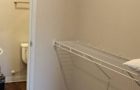 4 mi to Jack Thrice Stadium + hot tub - Foto 14