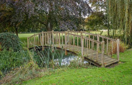 Saham Grove Hall by Group Retreats - Foto 8