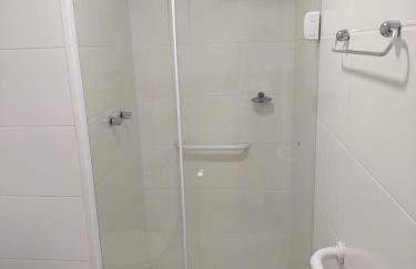 Flat Riocentro- Ótima localização- Bares e praias - Foto 20
