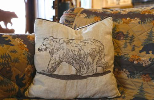 Couple Retreat Cabin-near Smoky Mountain Railroad-Hot Tub - Foto 33